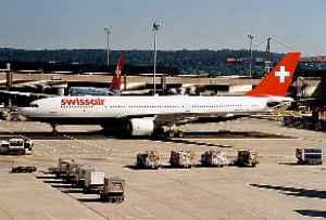 Flugzeug der Swiss Air auf dem Rollfeld