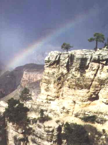 Regenbogen über dem Grand Canyon